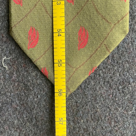 Giorgio Armani Men's Silk Neck Tie - Picture 4 of 5